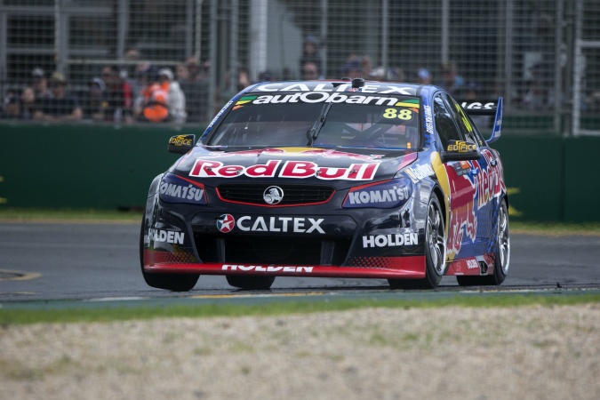 Bild: Jamie Whincup - Triple Eight Race Engineering - Holden Commodore VF