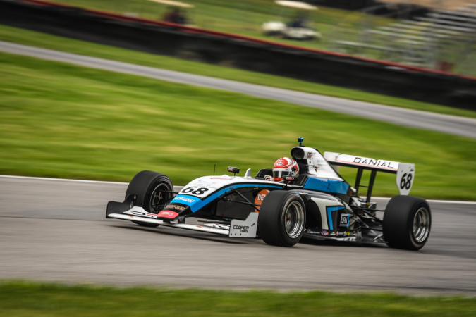 Bild: Danial Frost - Turn 3 Motorsport - Tatuus PM18 - Mazda