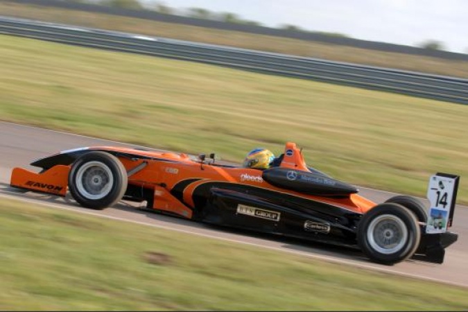 Bild: Esteban Guerrieri - Ultimate Motorsport - Mygale M07 - AMG Mercedes