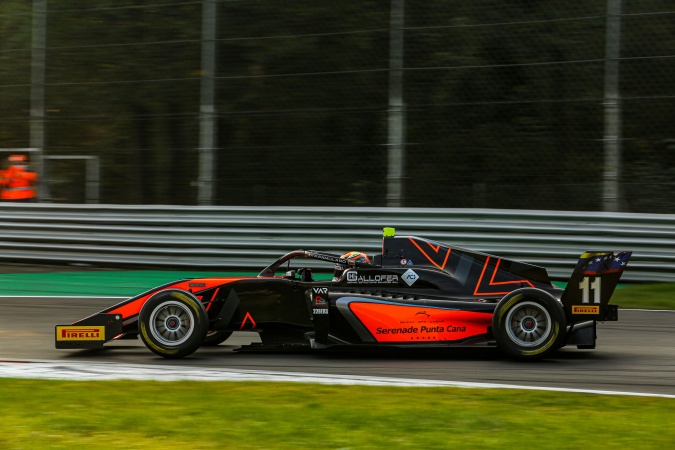 Bild: Alessandro Jose Famularo - Van Amersfoort Racing - Tatuus F3 T-318 - Alfa Romeo