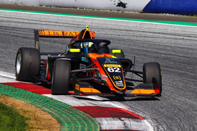 Bild: Lorenzo Fluxá - Van Amersfoort Racing - Tatuus F3 T-318 - Alpine