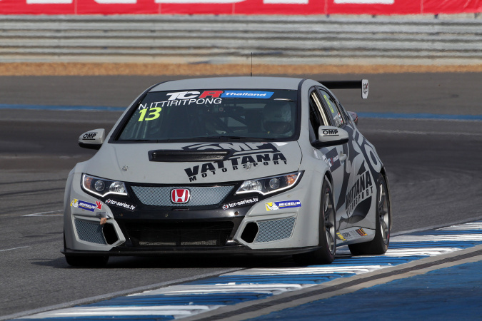 Bild: Narasak Ittiritpong - Vattana Motorsport - Seat Leon Cup Racer TCR