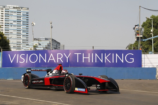Bild: Stephane Sarrazin - Venturi Grand Prix - Spark SRT 01E - McLaren