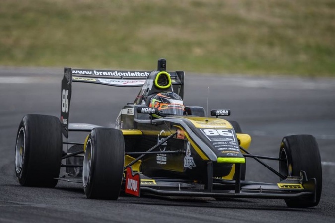 Bild: Brendon Leitch - Victory Motor Racing - Tatuus FT50 - Toyota