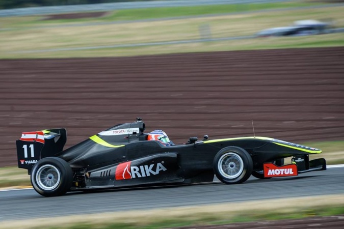 Bild: Stefan Riener - Victory Motor Racing - Tatuus FT50 - Toyota