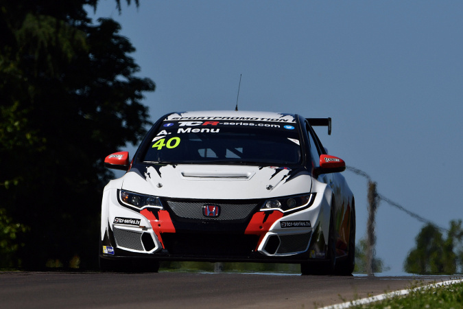 Bild: Alain Menu - WestCoast Racing - Honda Civic TCR