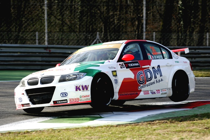 Bild: Stefano d'Aste - Wiechers Sport - BMW 320 TC (E90)