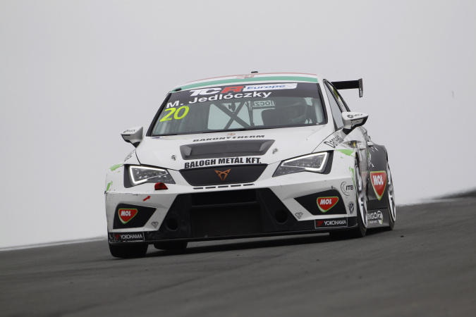 Bild: Márk Jedlóczky - Zengö Team - Cupra Leon TCR