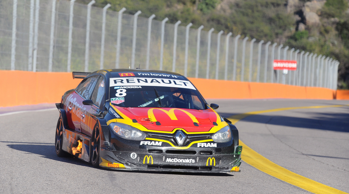 Martin Moggia - Ambrogio Racing - Renault Fluence II RPE V8