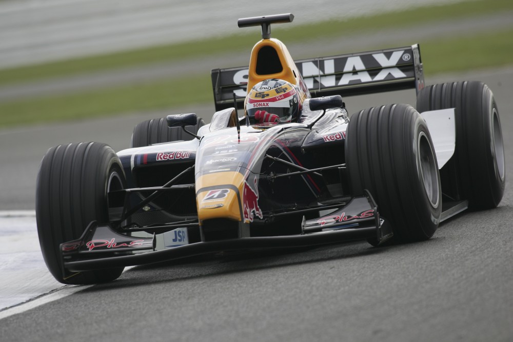 Nicolas Lapierre - Arden International - Dallara GP2/05 - Renault