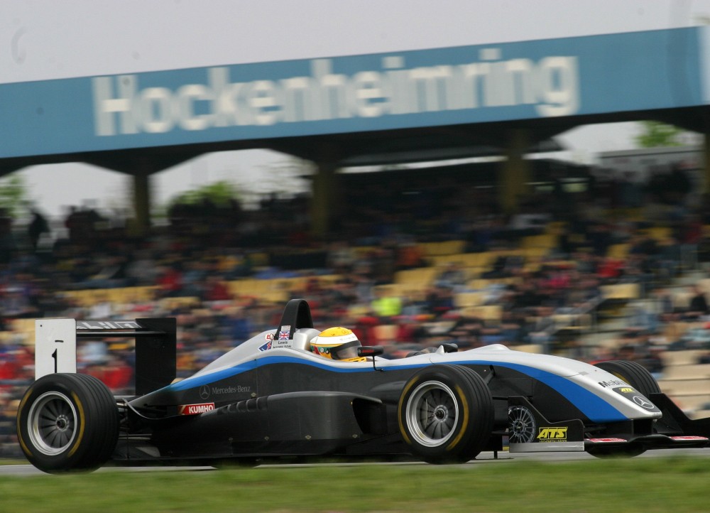 Lewis Hamilton - ASM - Dallara F305 - AMG Mercedes