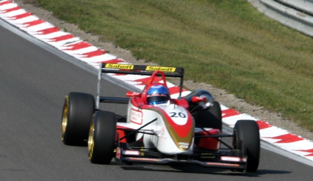 Clivio Piccione - Carlin Motorsport - Dallara F302 - Mugen Honda