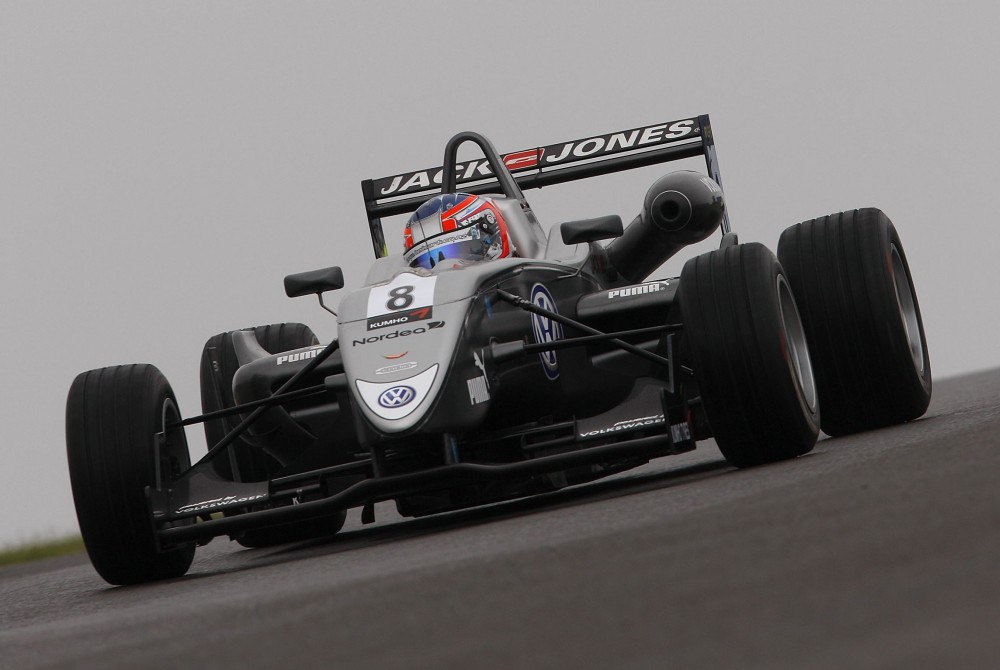 Kevin Magnussen - Carlin Motorsport - Dallara F308 - Volkswagen