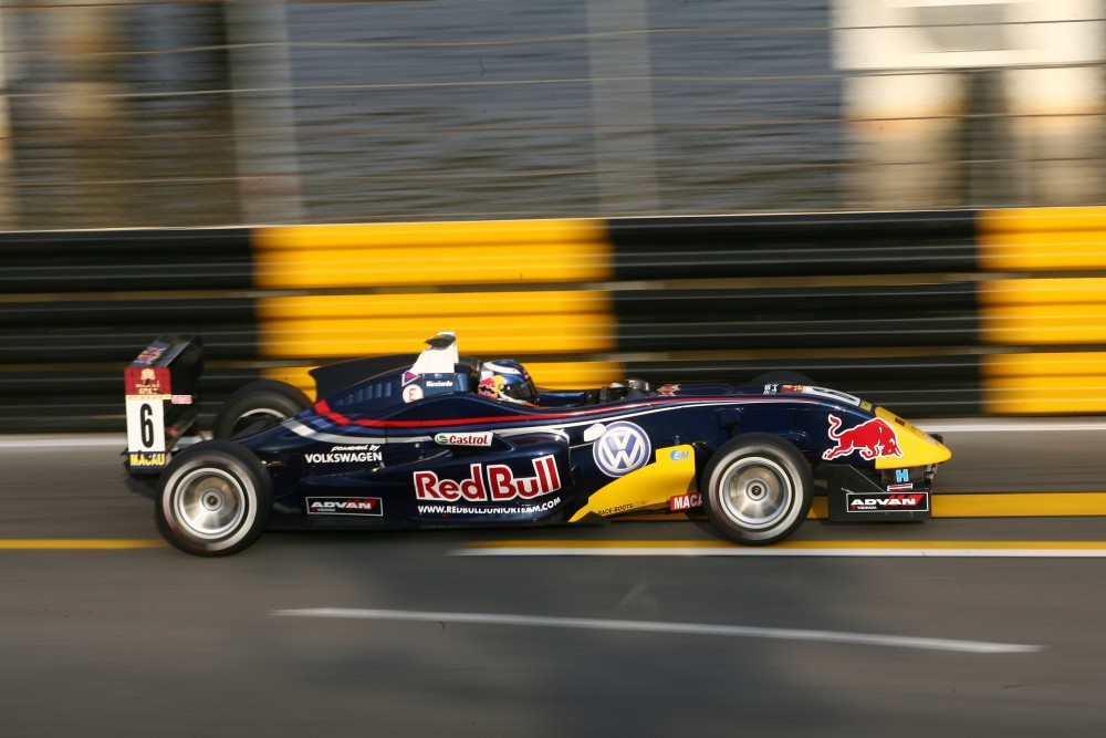Daniel Ricciardo - Carlin Motorsport - Dallara F308 - Volkswagen