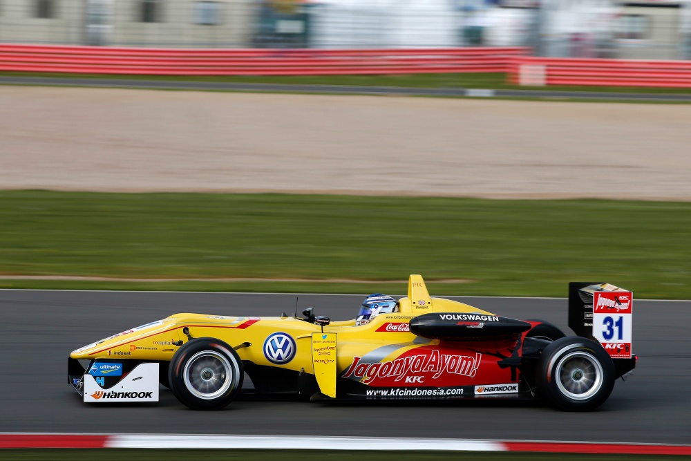 Tom Blomqvist - Carlin Motorsport Tom Blomqvist - Carlin Motorsport - Dallara F312 - Volkswagen