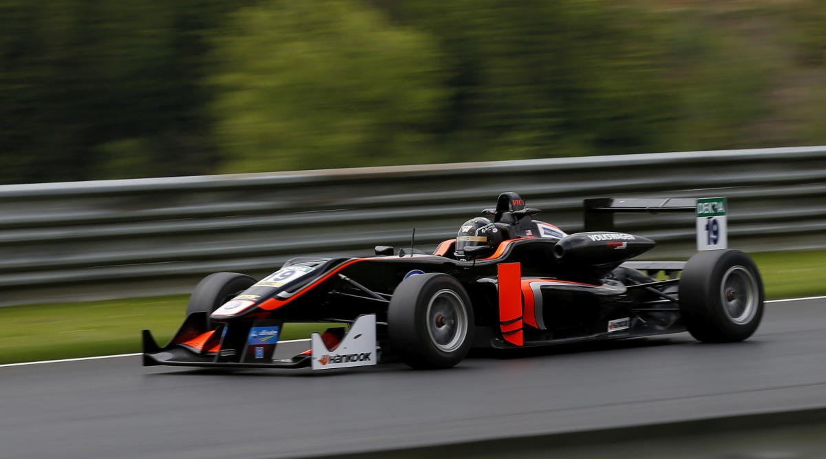 Weiron Tan - Carlin Motorsport - Dallara F312 - Volkswagen