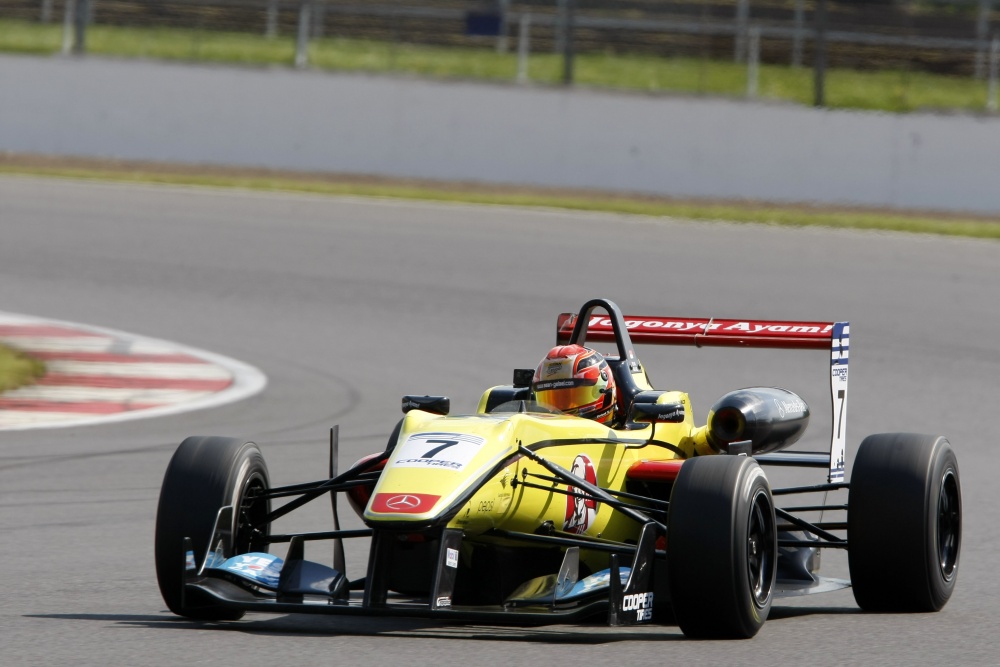 Sean Gelael - Double R Racing - Dallara F312 - AMG Mercedes