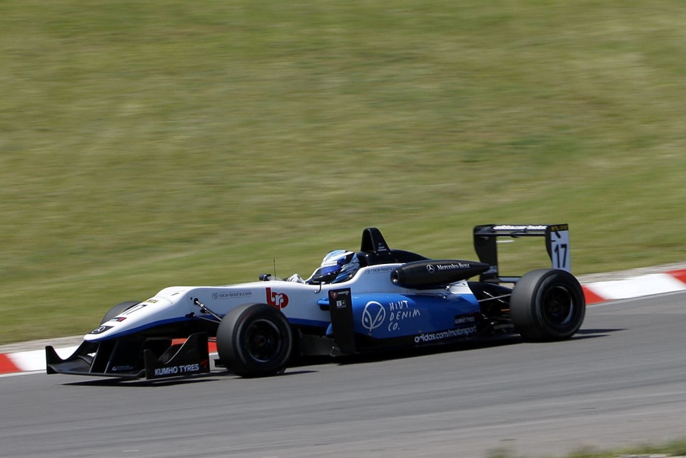 Geoff Uhrhane - Double R Racing - Dallara F312 - AMG Mercedes