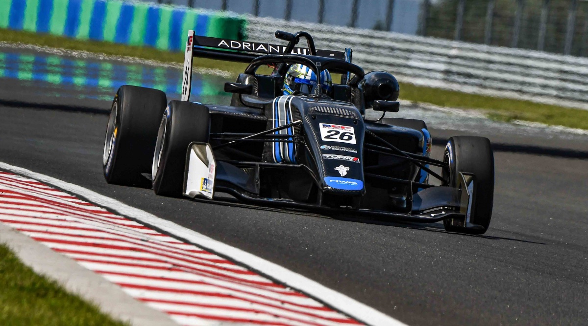 Ayrton Simmons - Double R Racing - Dallara F320 - HWA Mercedes