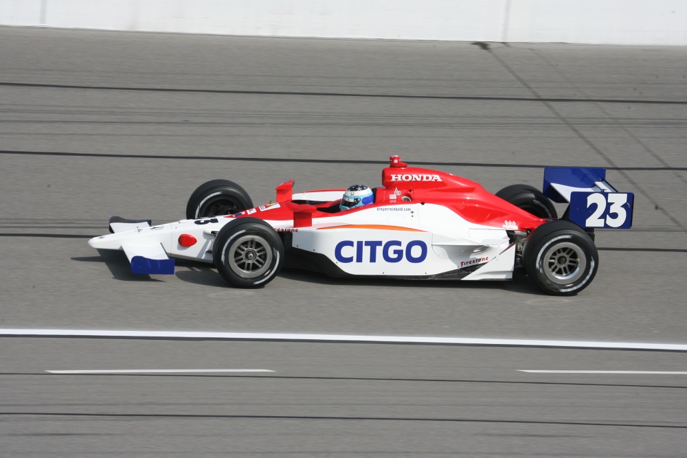 Milka Duno - Dreyer & Reinbold Racing - Dallara IR-05 - Honda