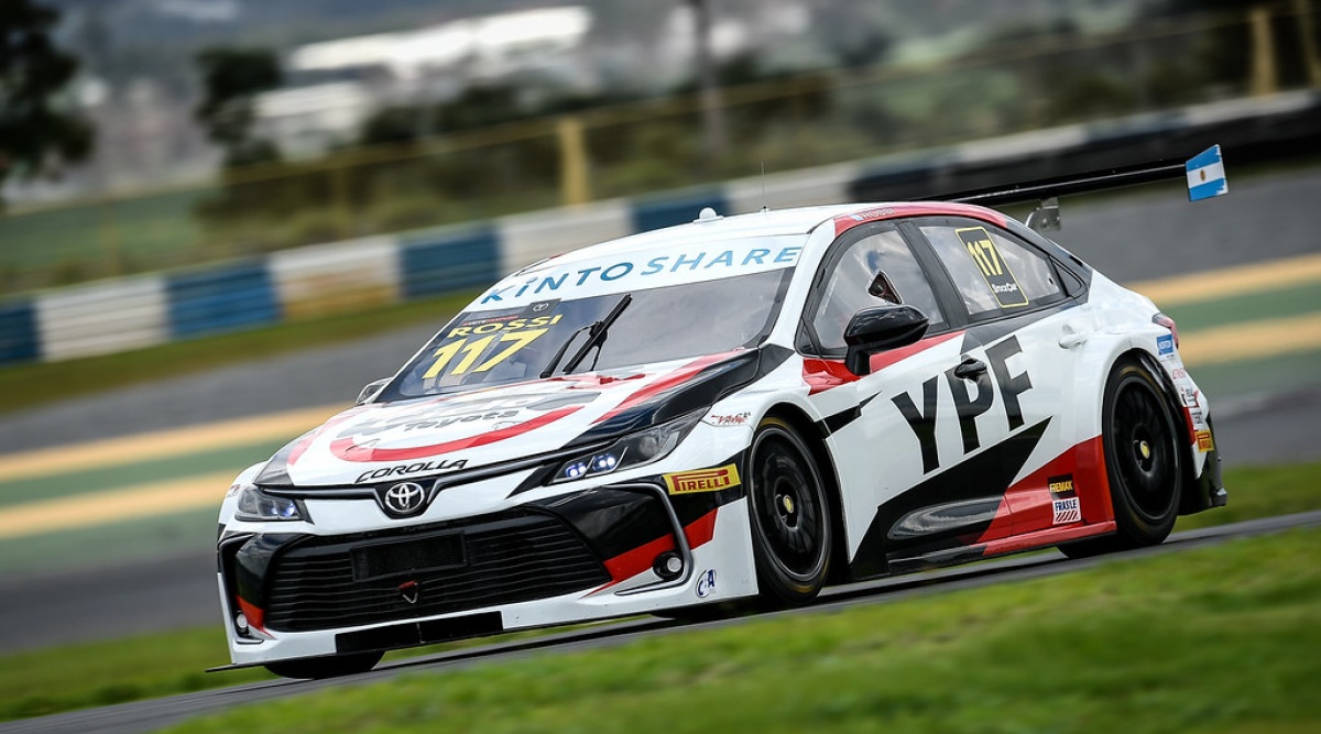 Matías Rossi - Full Time Sports - Toyota Corolla V8