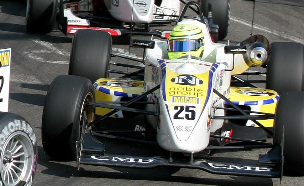 Danny Watts - Hitech Racing - Dallara F302 - Sodemo Renault