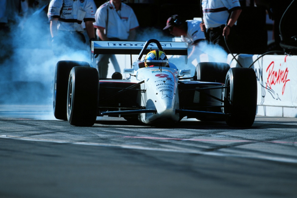 Helio Castroneves - Hogan Racing - Lola B99/00 - Mercedes