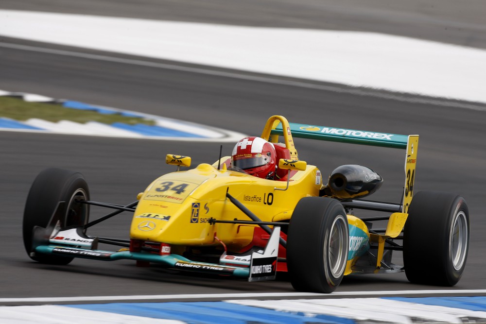 Sandro Zeller - Jo Zeller Racing - Dallara F305 - AMG Mercedes