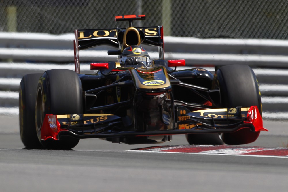 Nick Heidfeld - Lotus Renault GP - Renault R31