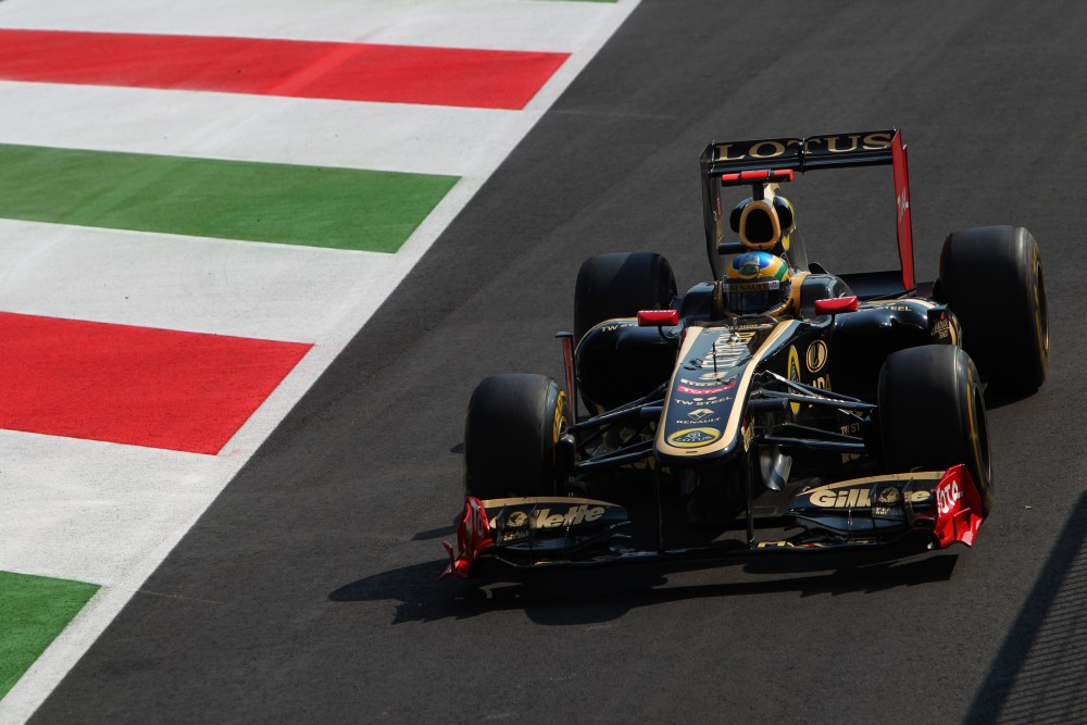 Bruno Senna - Lotus Renault GP - Renault R31