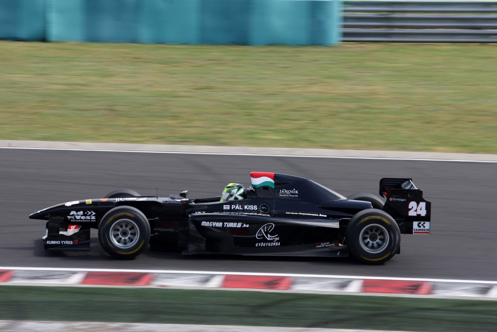 Tamás Pál Kiss - MLR71 Racing Team - Lola B05/52 - Zytek (2013)