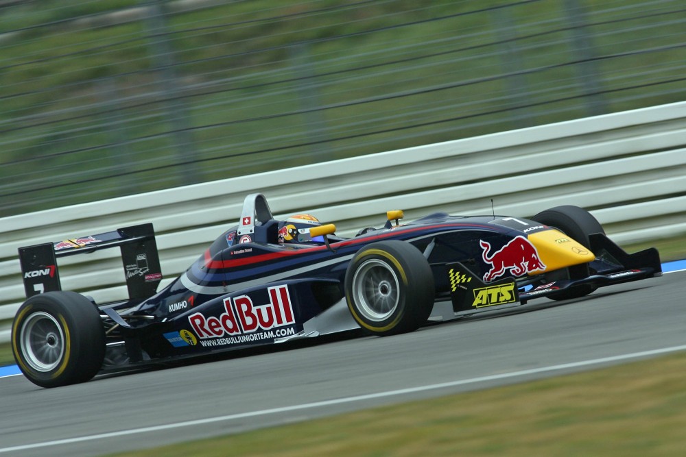 Sebastien Buemi - Mücke Motorsport - Dallara F305 - AMG Mercedes