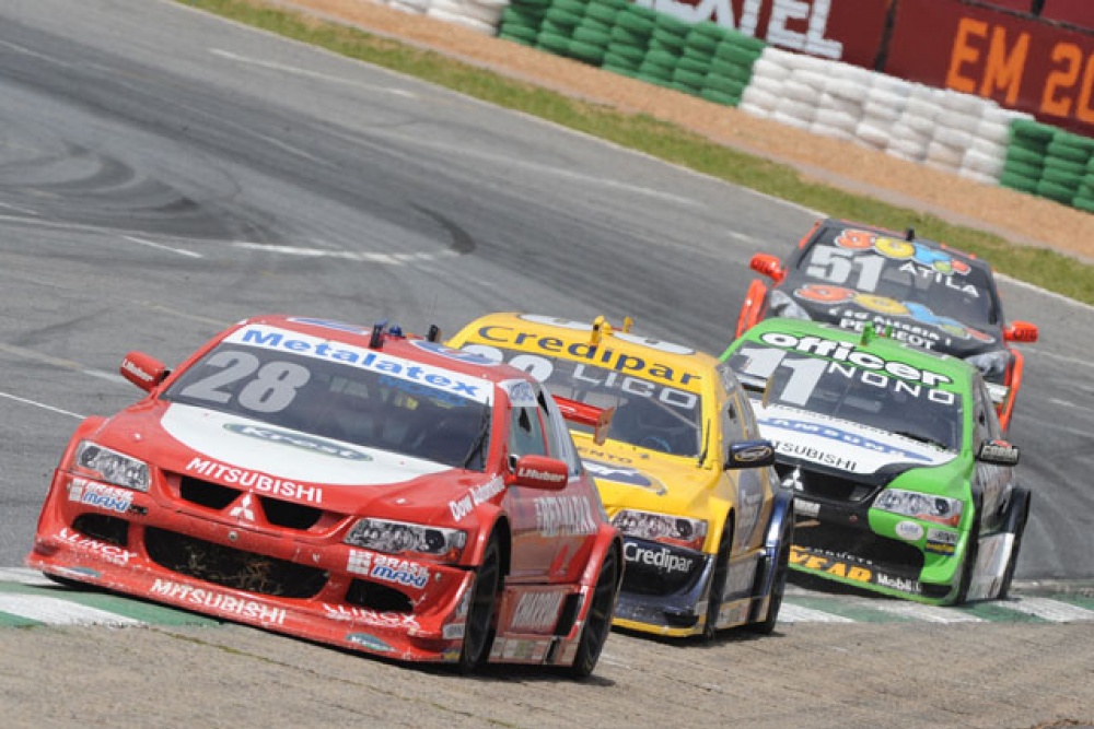 Juliano Moro - Nascar Racing - Mitsubishi Lancer V8