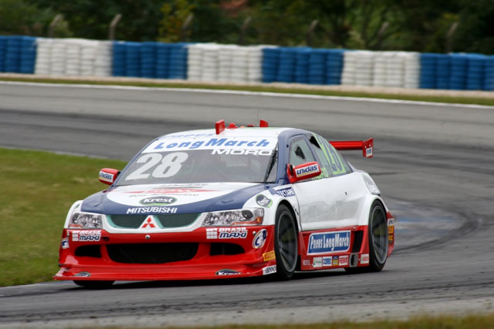 Juliano Moro - Nascar Racing - Mitsubishi Lancer V8