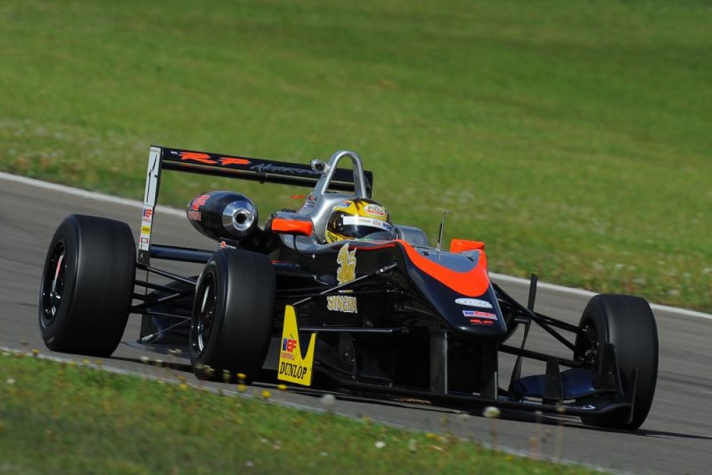 Sandy Stuvik - RP Motorsport - Dallara F312 - Toyota