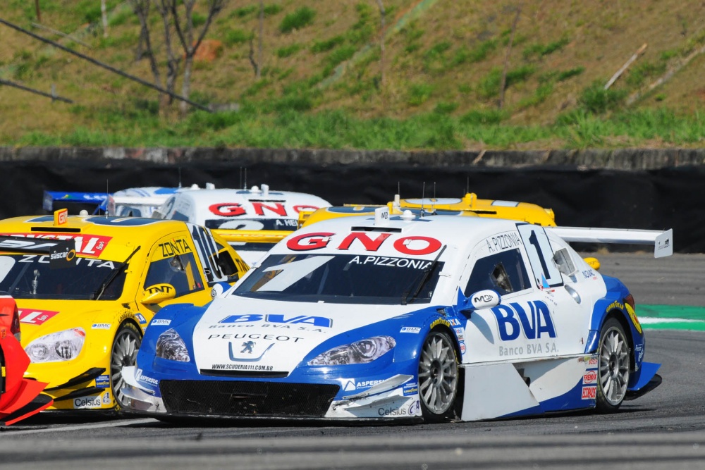 Antonio Pizzonia - Scuderia 111 - Peugeot 408 V8