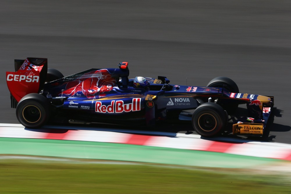 Daniel Ricciardo - Scuderia Toro Rosso - Toro Rosso STR7 - Ferrari