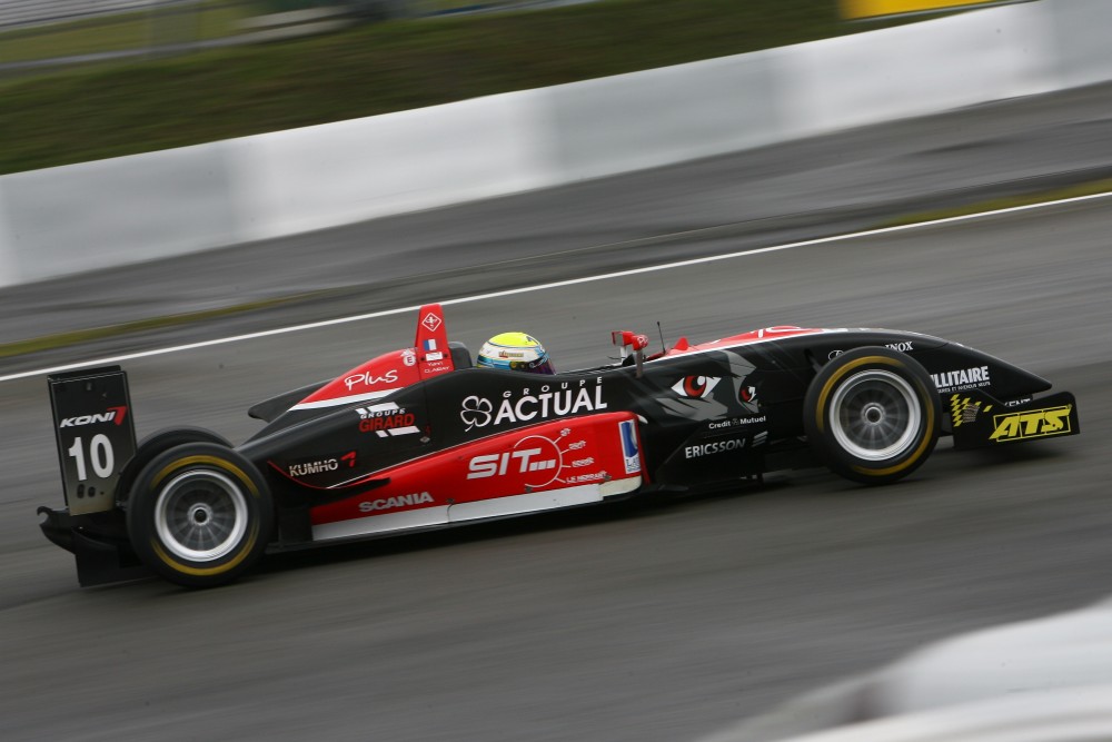 Yann Clairay - Signature - Dallara F305 - AMG Mercedes