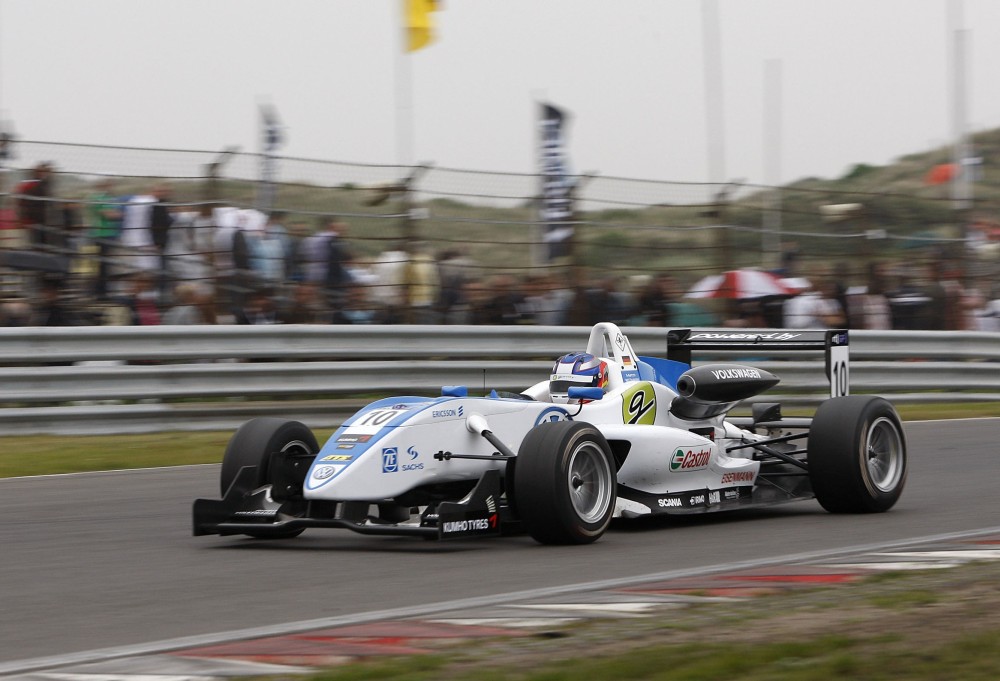 Marco Wittmann - Signature - Dallara F308 - Volkswagen