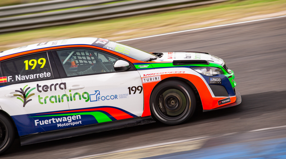 Fernando Navarrete - SMC Junior Motorsport - Peugeot 308 TCR