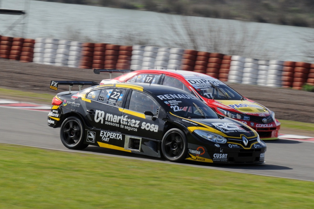 Gerardo Salaverría - Sport Team - Renault Fluence II RPE V8