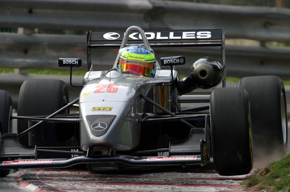 Tom Kimber-Smith - Team Kolles - Dallara F302 - AMG Mercedes