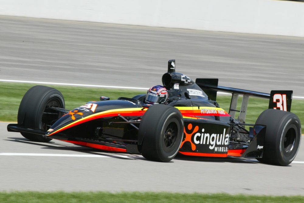 Robby Gordon - Team Menard - Dallara IR-02 - Chevrolet