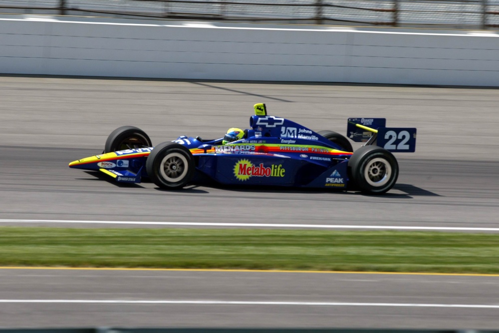 Vitor Meira - Team Menard - Dallara IR-03 - Chevrolet