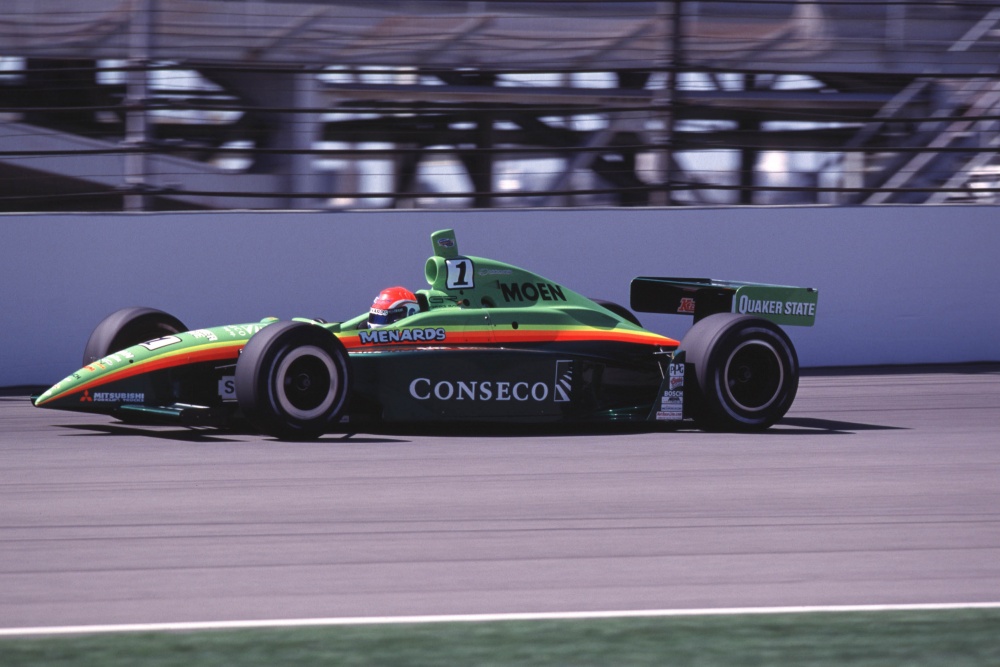 Greg Ray - Team Menard - Dallara IR0 - Oldsmobile