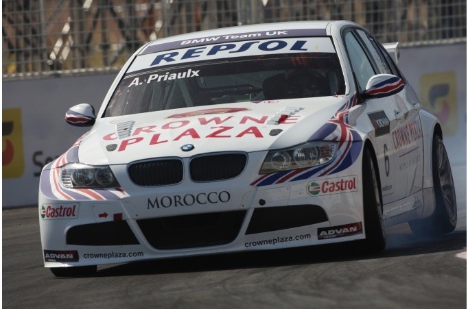 Andy Priaulx - Team RBM - BMW 320si (E90)