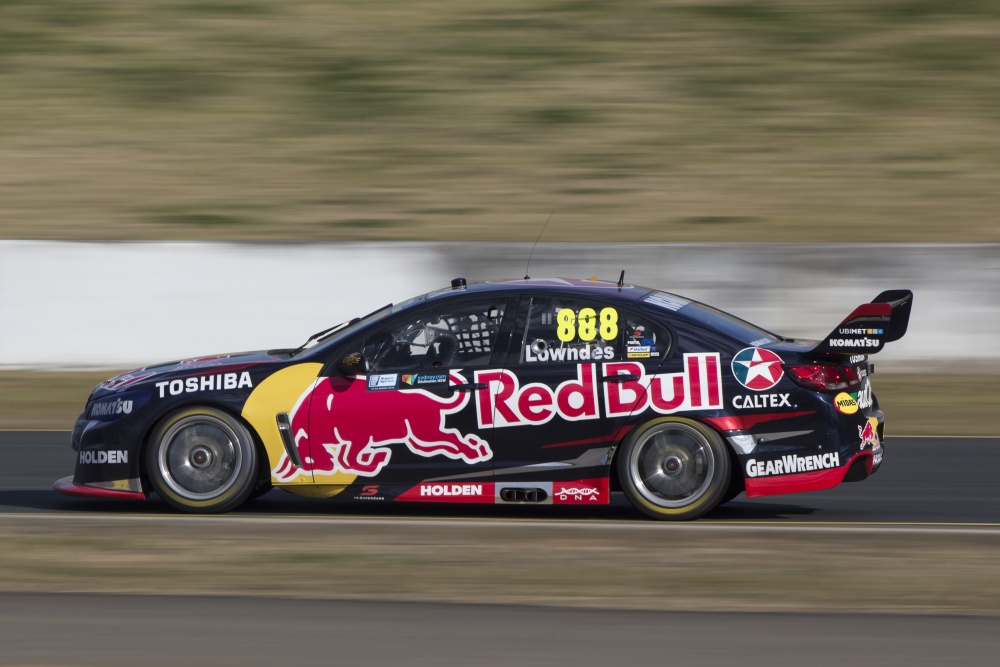 Craig Lowndes - Triple Eight Race Engineering Craig Lowndes - Triple Eight Race Engineering - Holden Commodore VF