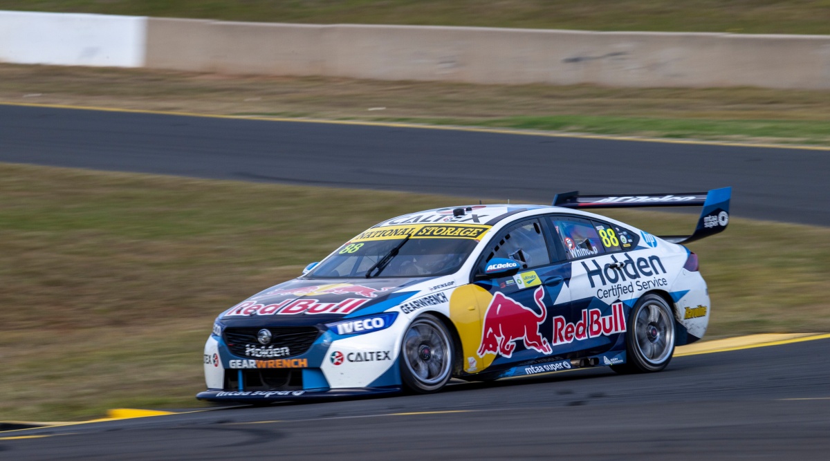 Jamie Whincup - Triple Eight Race Engineering Jamie Whincup - Triple Eight Race Engineering - Holden Commodore ZB