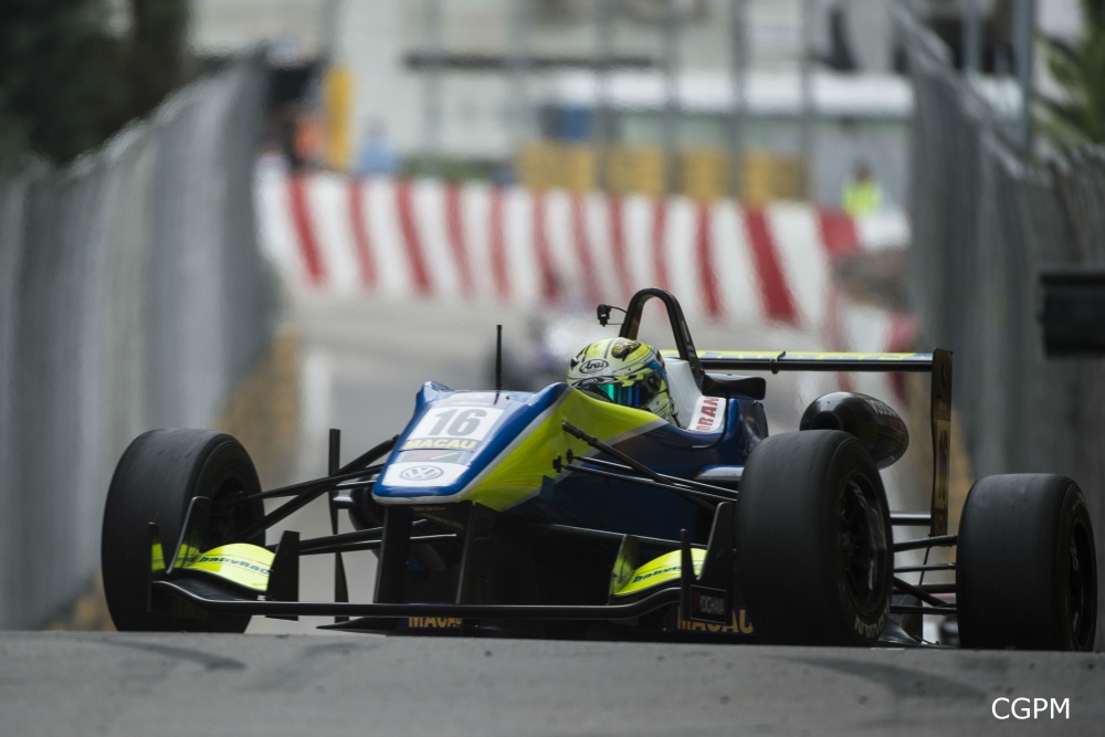 Alessio Lorandi - Van Amersfoort Racing - Dallara F312 - Volkswagen