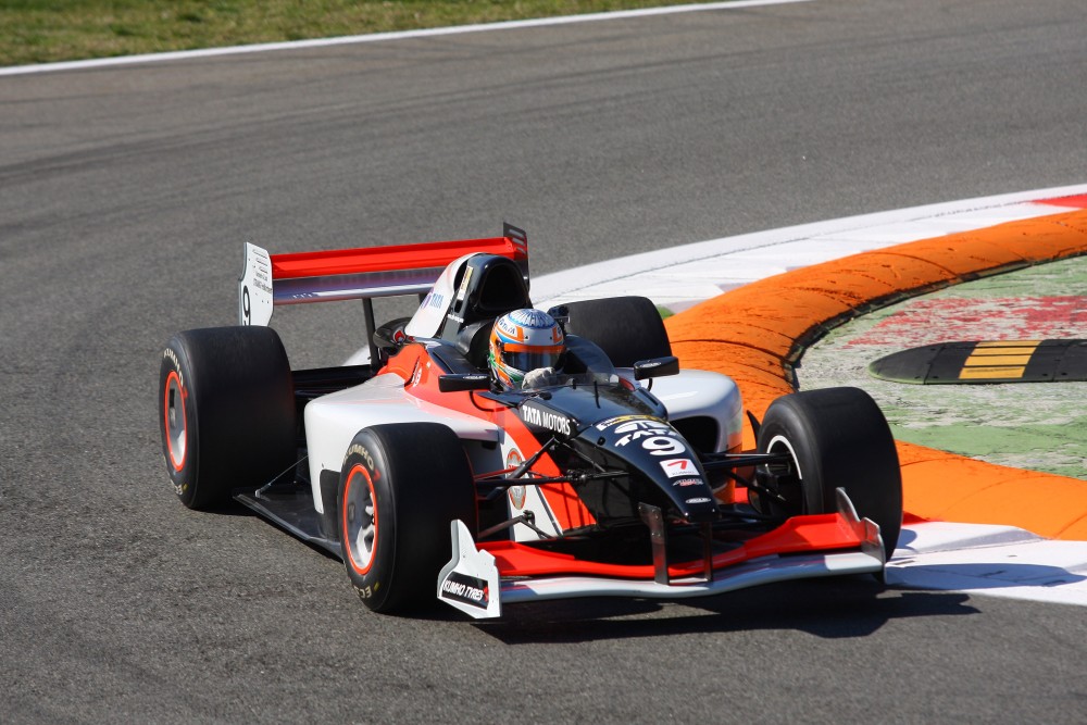 Narain Karthikeyan - Zele Racing - Lola B05/52 - Zytek (2013)